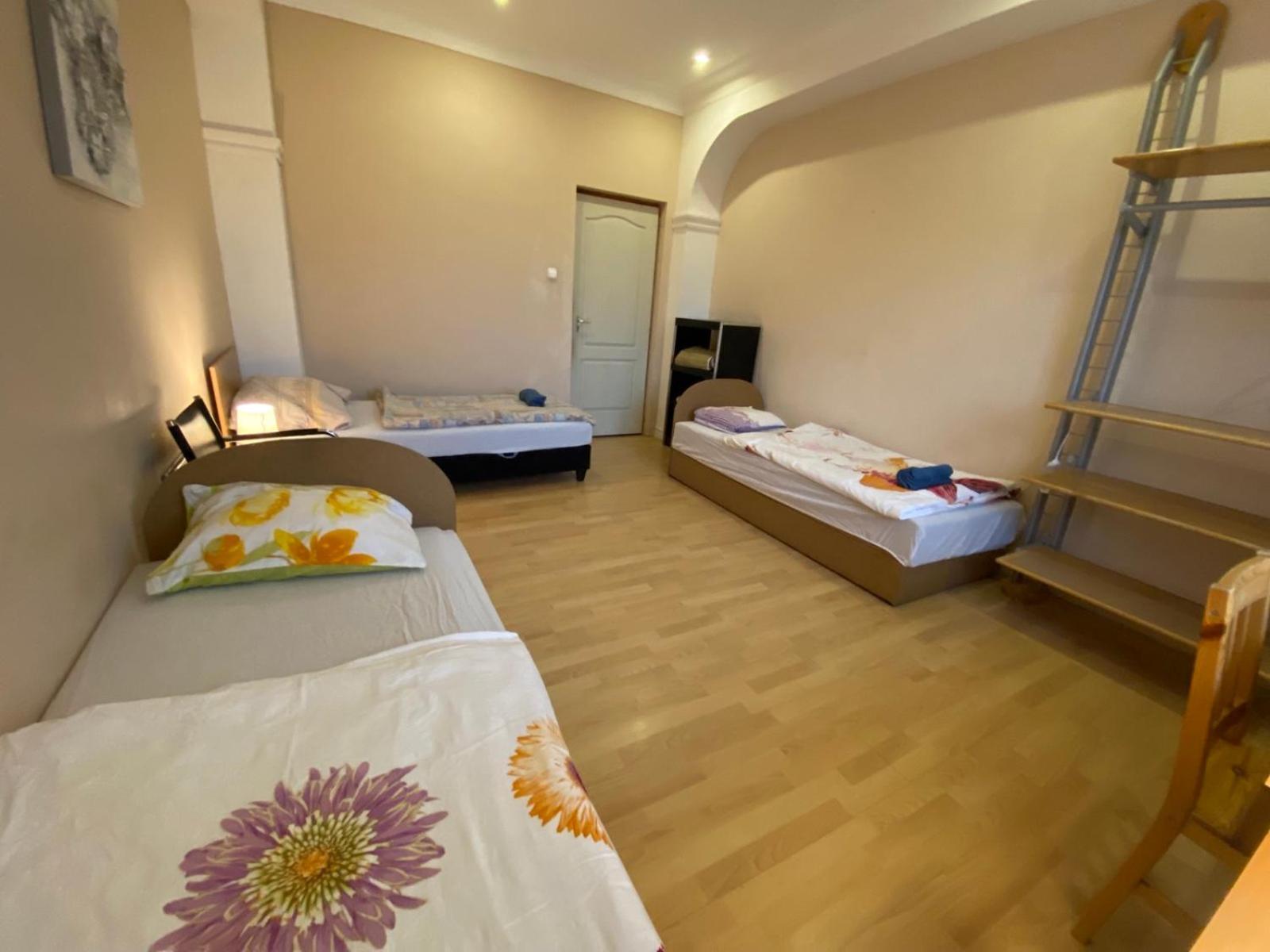 Hermina Apartmanhaz บูดาเปสต์ ภายนอก รูปภาพ